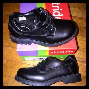 Stride Rite Black dress shoes. NIB!